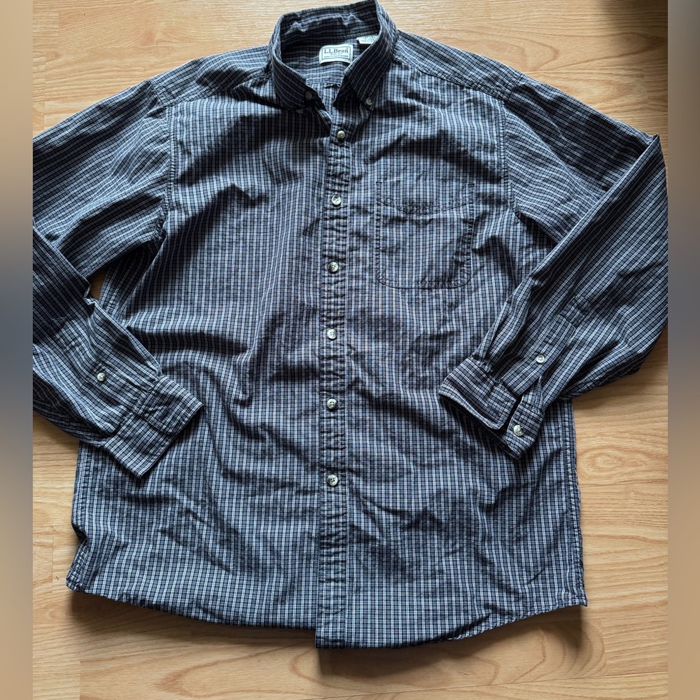 L.L. Bean Vintage Men’s Button Down Quality Work Shirt Utility Outdoors Casual - Picture 2 of 4